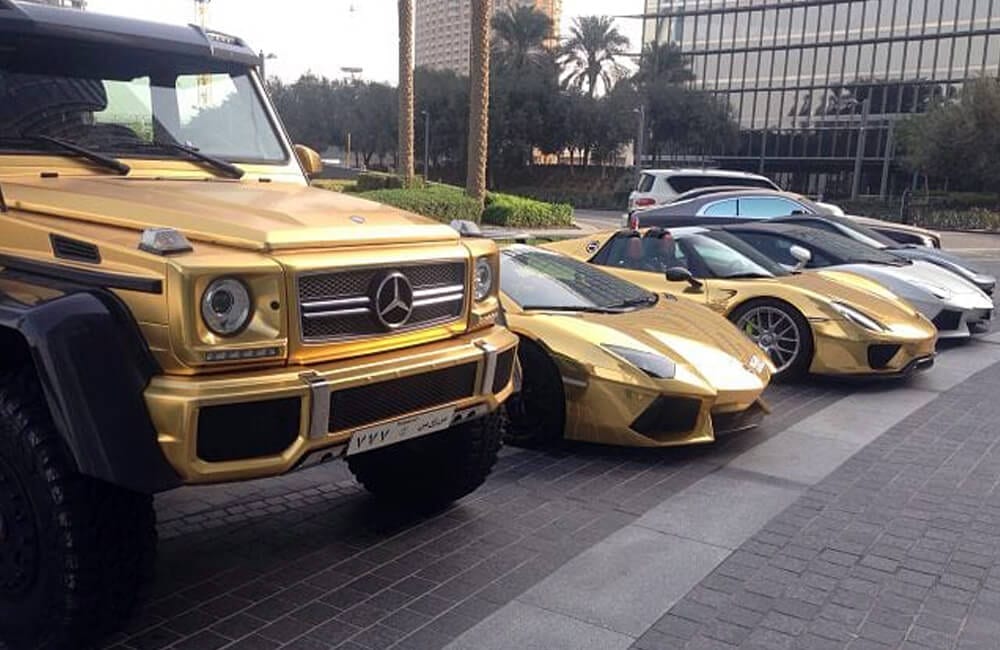 Gold Cars Everywhere @supian19881010 / Pinterest.com