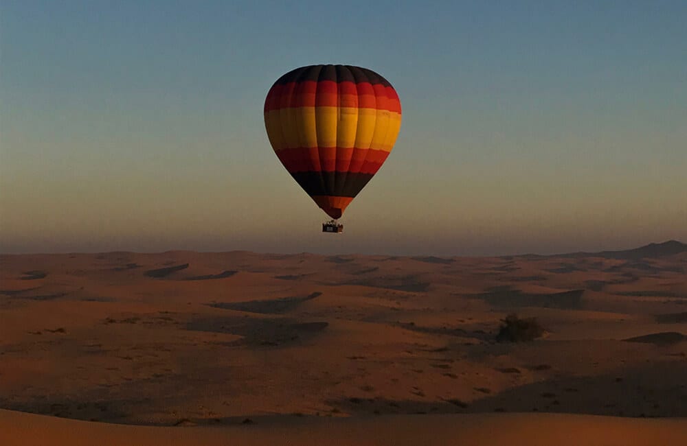Hot Air Balloon Ride over Dubai Desert ©Maria Carolina Martins / Shutterstock.com